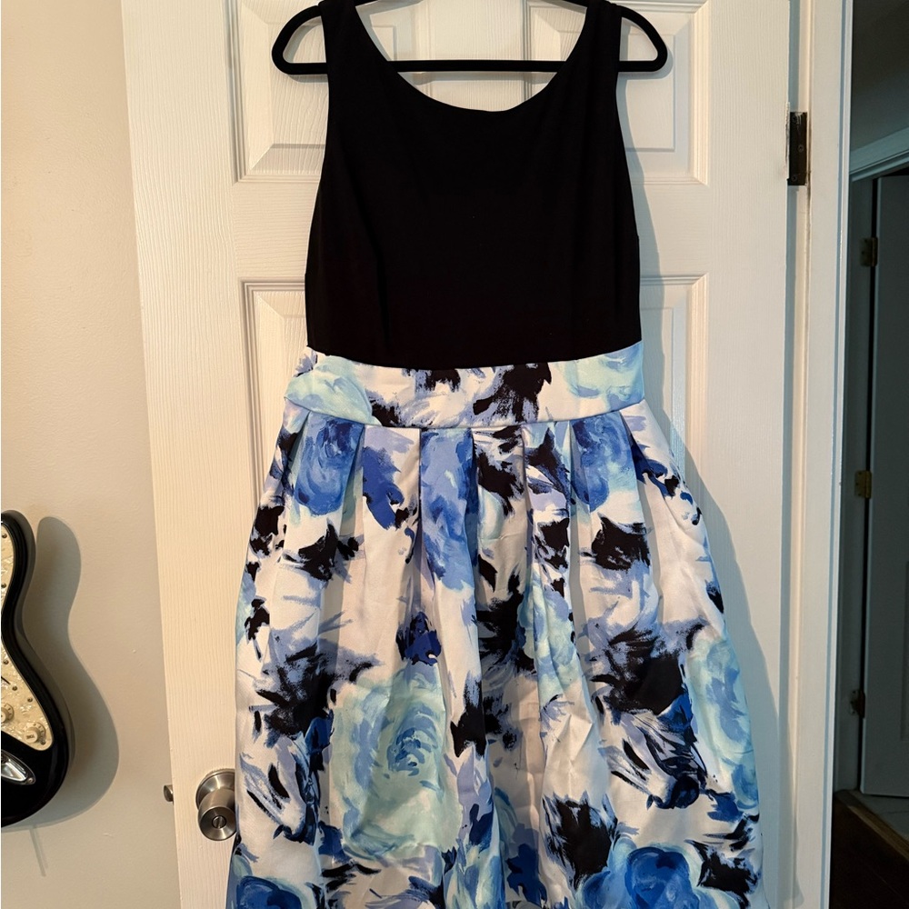 SLNY Black and Blue Floral Dress
